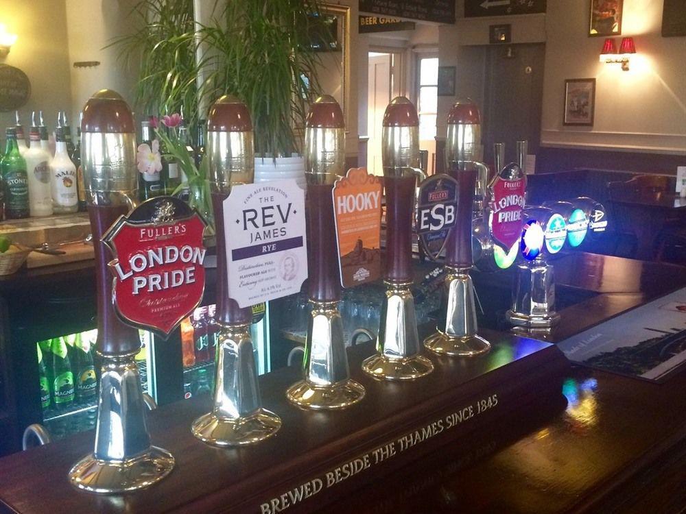 The Swan Inn Pub Isleworth Exterior photo